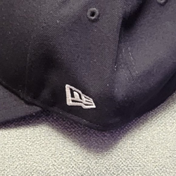 *HOST PICK* NWOT NY Yankies/Oris Adjustable Ball Hat Great Valentine's Gift - Picture 4 of 4